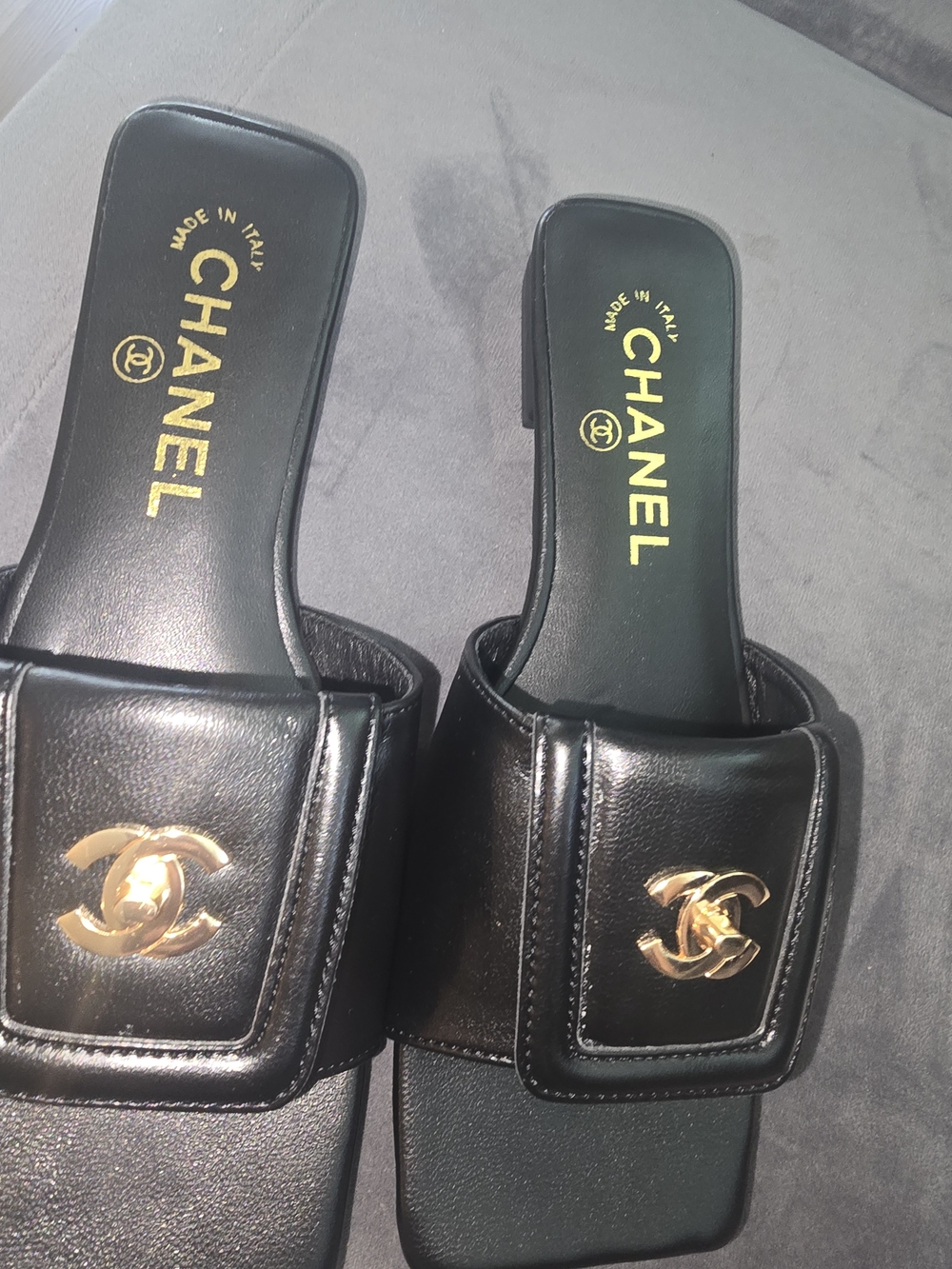 Chanel Black Leather Slide Sandals with Gold CC Logo - Picture 7 of 7